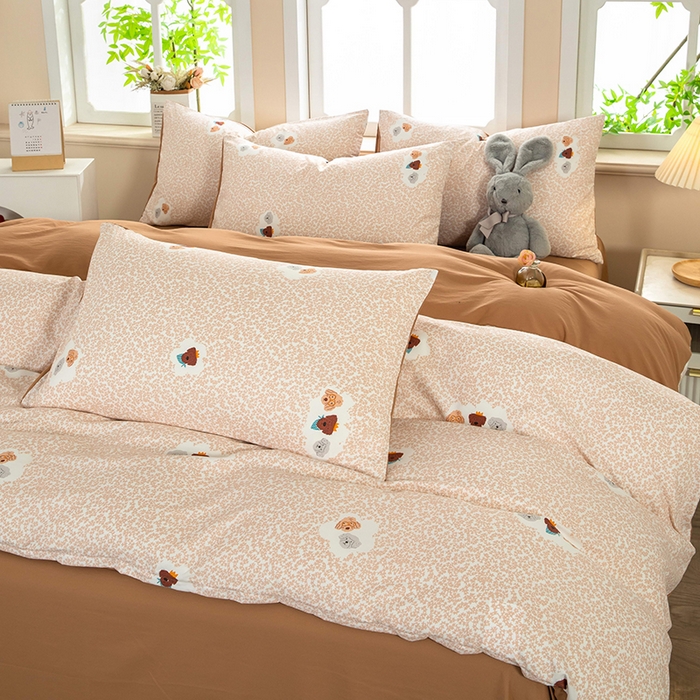 91家纺网 家纺一手货源 找家纺 梦莱家纺 2025新款水洗棉印花四件套 皇冠萌犬