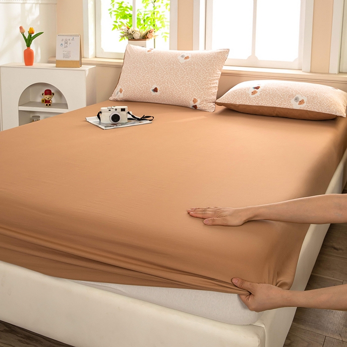 91家纺网 家纺一手货源 找家纺 梦莱家纺 2025新款水洗棉印花四件套 皇冠萌犬