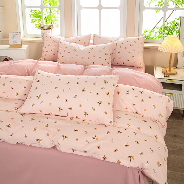 91家纺网 家纺一手货源 找家纺 梦莱家纺 2025新款水洗棉印花四件套 浅粉花语