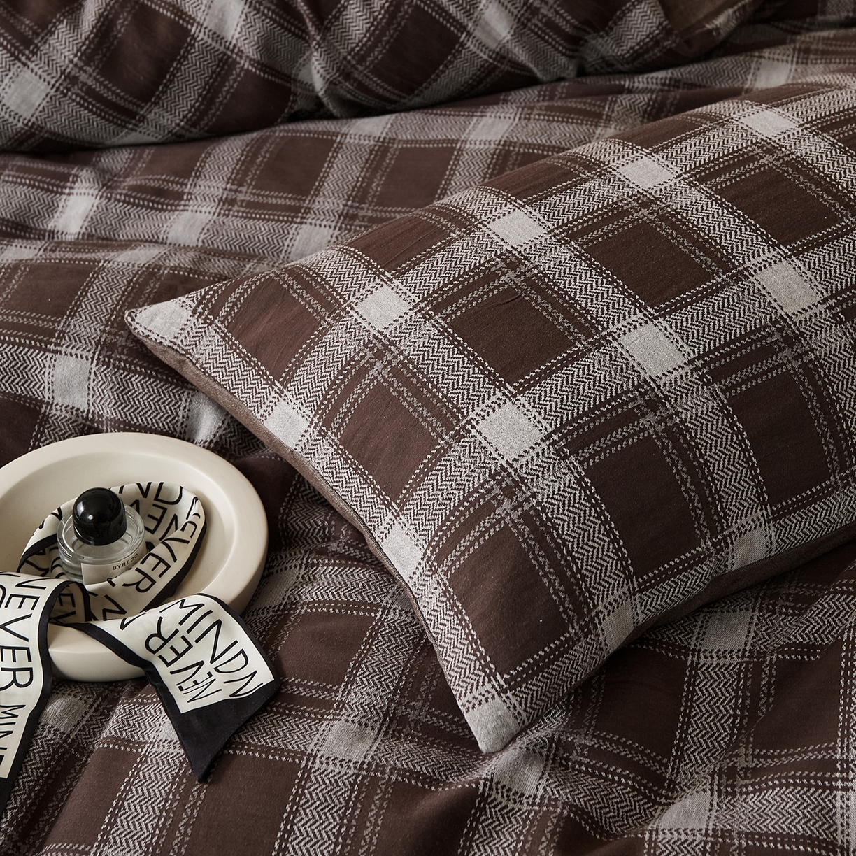 91家纺网 家纺一手货源 找家纺 原研家居 2025新款棉麻色织提花系列四件套 枯荣共生