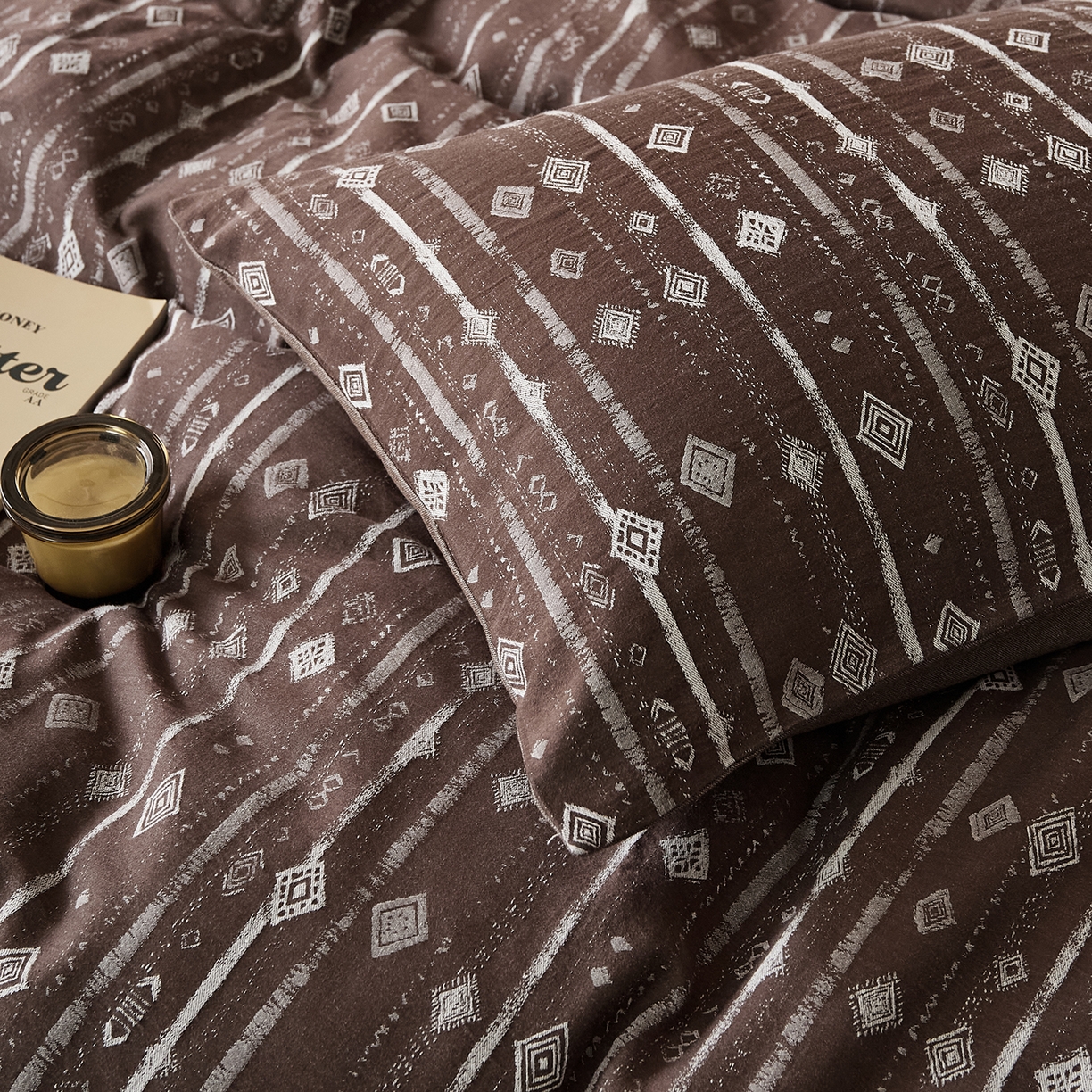 91家纺网 家纺一手货源 找家纺 原研家居 2025新款棉麻色织提花系列四件套 旧布承尘