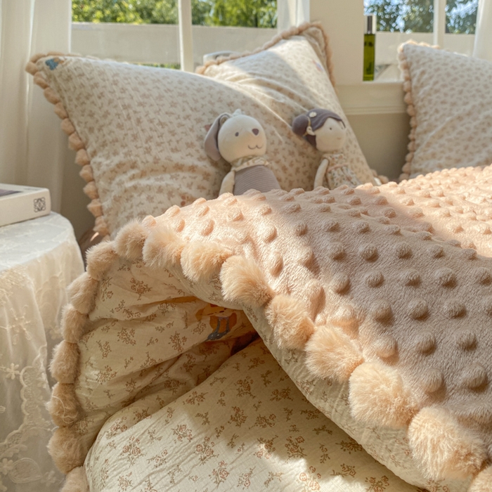 91家纺网 家纺一手货源 找家纺 （总）米乐被业 2025新款毛球豆豆被卡通被子被芯冬被