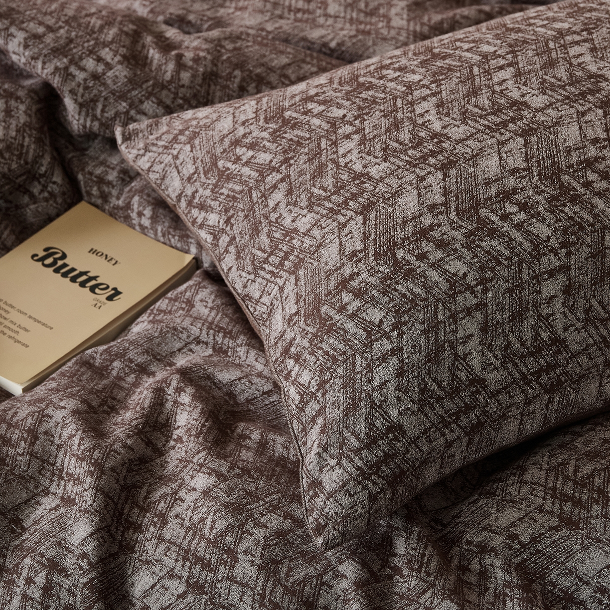 91家纺网 家纺一手货源 找家纺 原研家居 2025新款棉麻色织提花系列四件套 素麻黛月