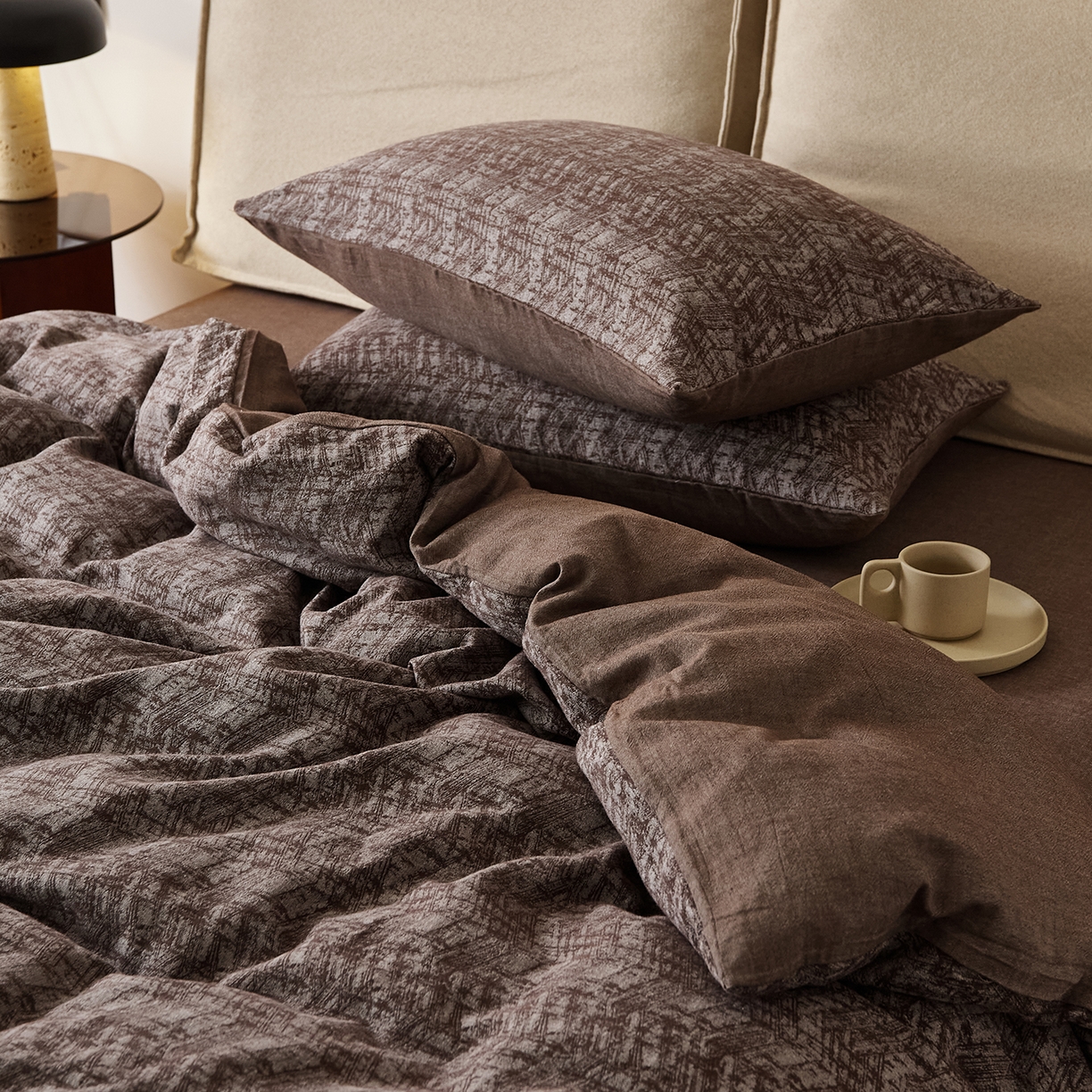 91家纺网 家纺一手货源 找家纺 原研家居 2025新款棉麻色织提花系列四件套 素麻黛月