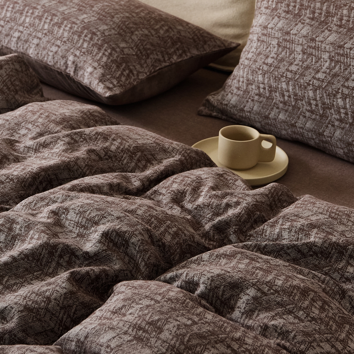 91家纺网 家纺一手货源 找家纺 原研家居 2025新款棉麻色织提花系列四件套 素麻黛月