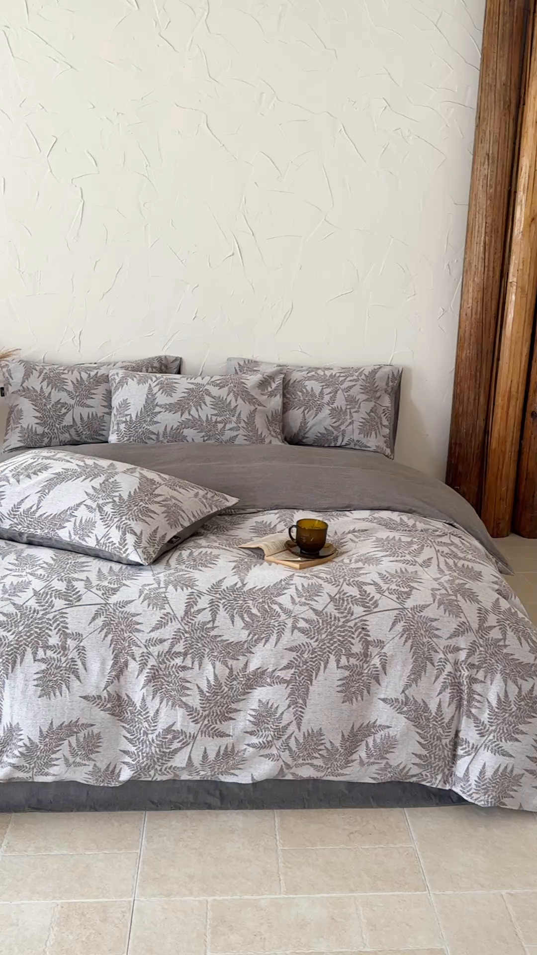 91家纺网 家纺一手货源 找家纺 于果 2025新款全棉纯棉色织提花四件套 叶影