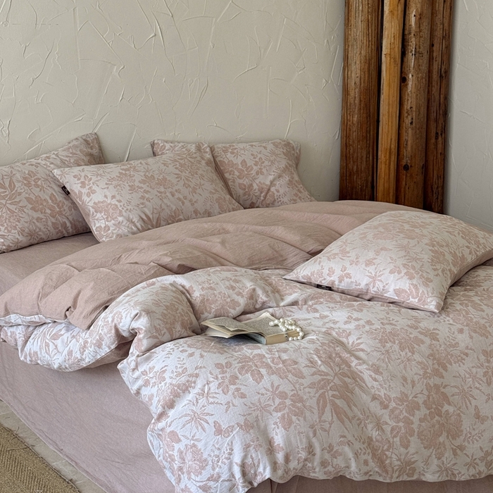 91家纺网 家纺一手货源 找家纺 于果 2025新款全棉纯棉色织提花四件套 忆秋风