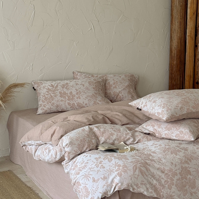 91家纺网 家纺一手货源 找家纺 于果 2025新款全棉纯棉色织提花四件套 忆秋风