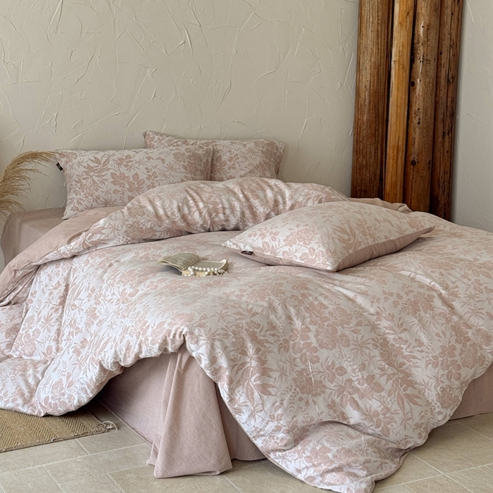 91家纺网 家纺一手货源 找家纺 于果 2025新款全棉纯棉色织提花四件套 忆秋风