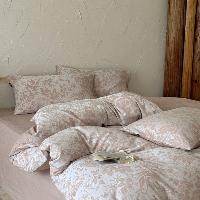 91家纺网 家纺一手货源 找家纺 于果 2025新款全棉纯棉色织提花四件套 忆秋风