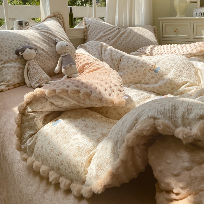 91家纺网 家纺一手货源 找家纺 米乐被业 2025新款毛球豆豆被卡通被子被芯冬被 可爱萌兔