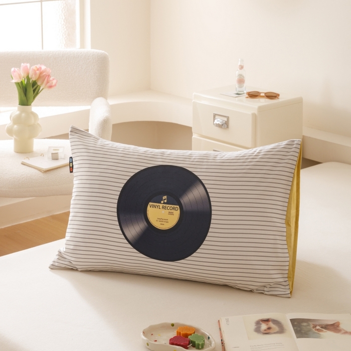 91家纺网 家纺一手货源 找家纺 （总）RYB红黄兰 2025新款ins全棉40s纯棉13372大版数码印花枕套单品枕套枕套单件