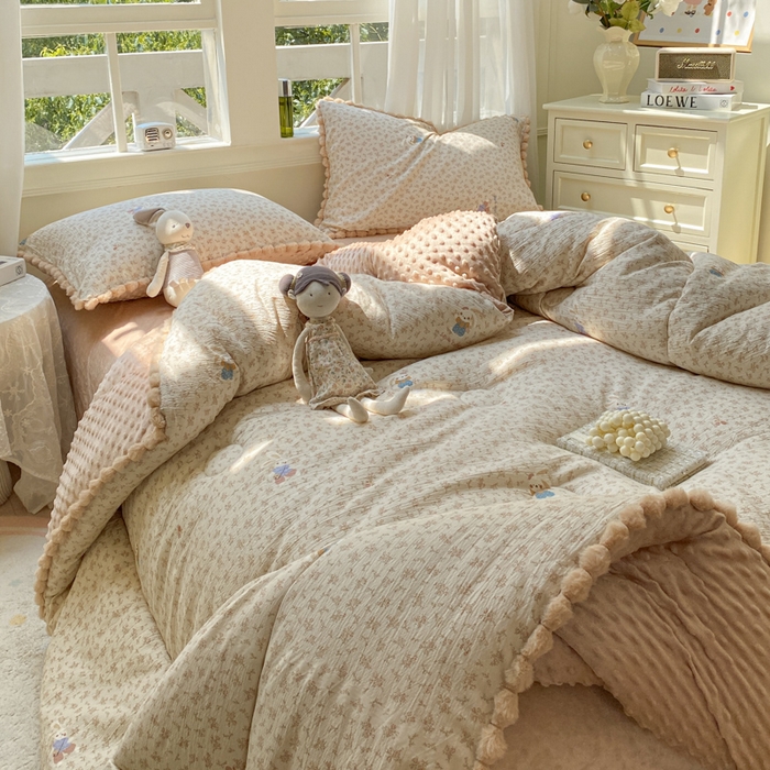 91家纺网 家纺一手货源 找家纺 米乐被业 2025新款毛球豆豆被卡通被子被芯冬被 可爱萌兔