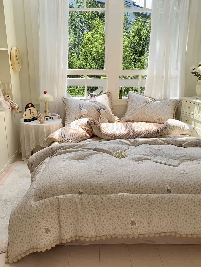 91家纺网 家纺一手货源 找家纺 米乐被业 2025新款毛球豆豆被卡通被子被芯冬被 可爱萌兔