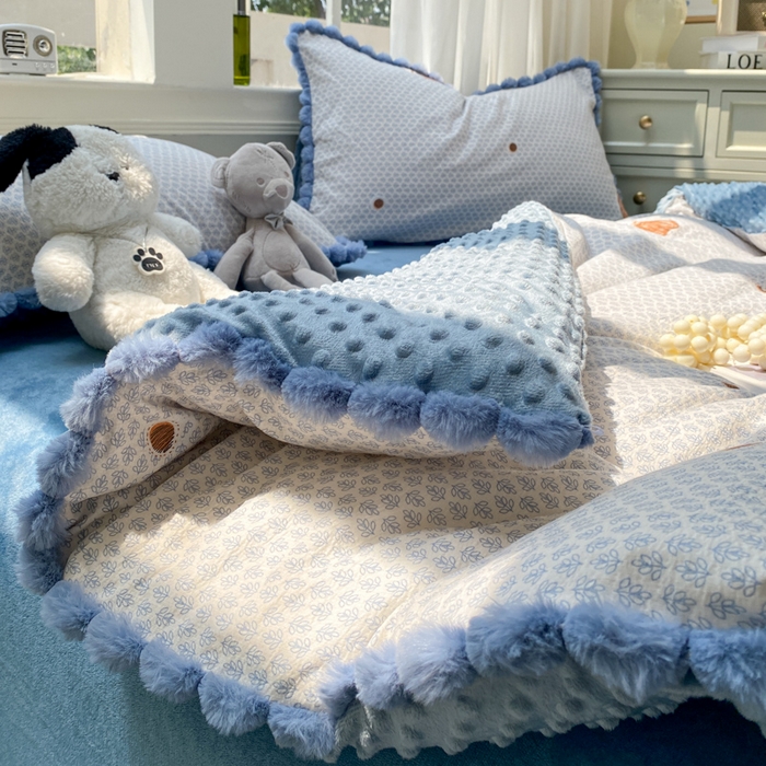 91家纺网 家纺一手货源 找家纺 米乐被业 2025新款毛球豆豆被卡通被子被芯冬被 可爱南瓜