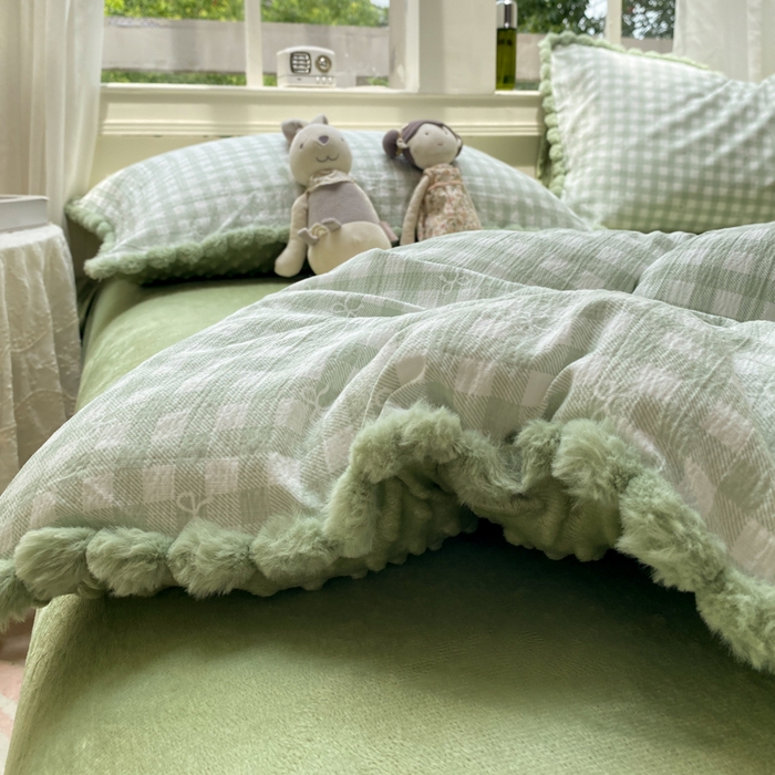 91家纺网 家纺一手货源 找家纺 米乐被业 2025新款毛球豆豆被小清新被子被芯 清新绿格