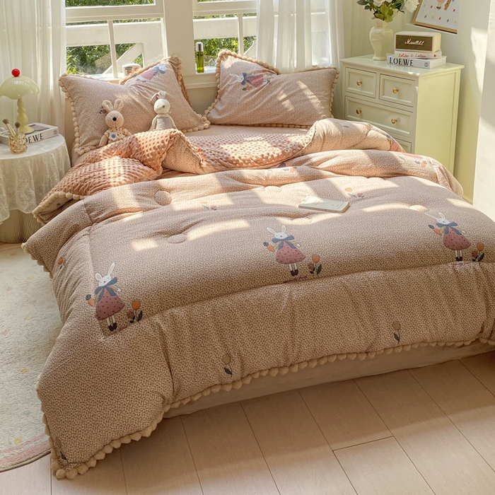 91家纺网 家纺一手货源 找家纺 米乐被业 2025新款毛球豆豆被卡通被子被芯冬被 田园兔