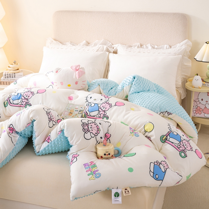 91家纺网 家纺一手货源 找家纺 米乐被业 2025新款三丽鸥水洗棉豆豆被被子被芯冬被 可爱KT猫