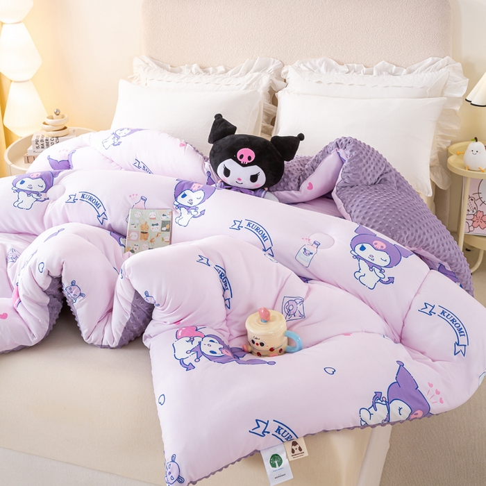 91家纺网 家纺一手货源 找家纺 米乐被业 2025新款三丽鸥水洗棉豆豆被被子被芯冬被 库洛米之心