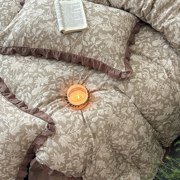 91家纺网 家纺一手货源 找家纺 三朵家纺 2025新款秋冬全棉纯棉加厚磨毛法式花边四件套 优雅花香