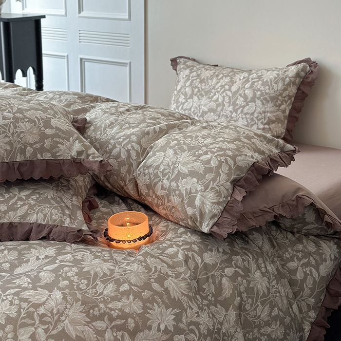 91家纺网 家纺一手货源 找家纺 三朵家纺 2025新款秋冬全棉纯棉加厚磨毛法式花边四件套 优雅花香