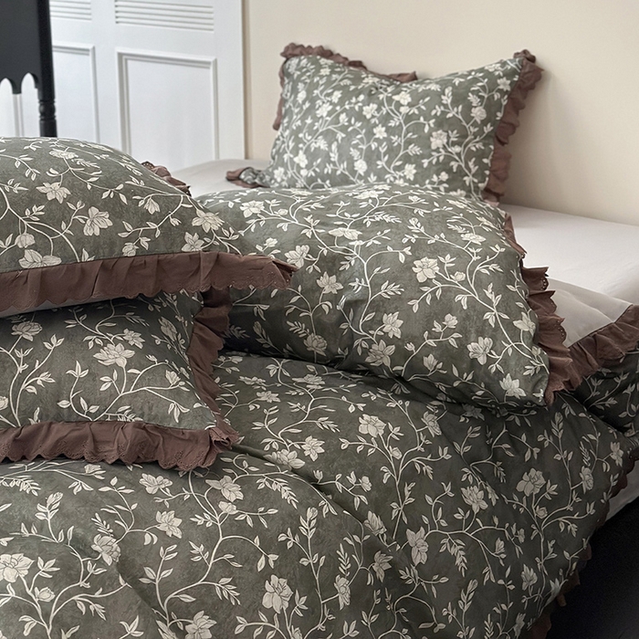 91家纺网 家纺一手货源 找家纺 三朵家纺 2025新款秋冬全棉纯棉加厚磨毛法式花边四件套 暗夜巴黎