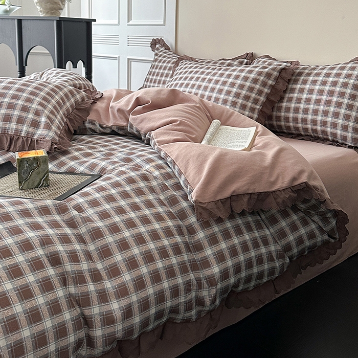 91家纺网 家纺一手货源 找家纺 三朵家纺 2025新款秋冬全棉纯棉加厚磨毛法式花边四件套 魅影