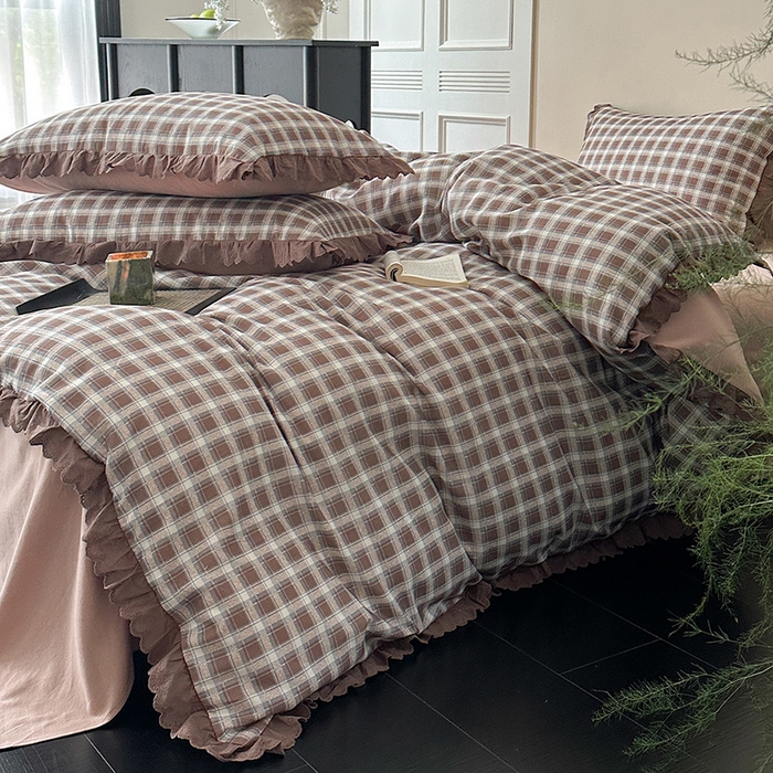 91家纺网 家纺一手货源 找家纺 三朵家纺 2025新款秋冬全棉纯棉加厚磨毛法式花边四件套 魅影