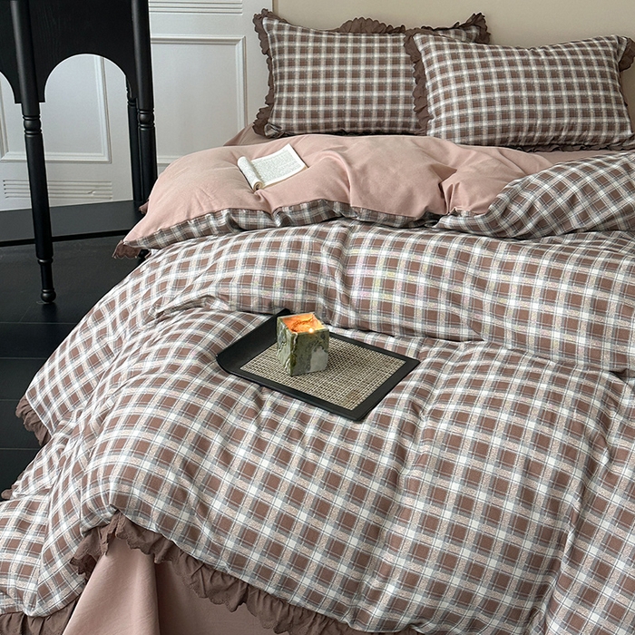 91家纺网 家纺一手货源 找家纺 三朵家纺 2025新款秋冬全棉纯棉加厚磨毛法式花边四件套 魅影