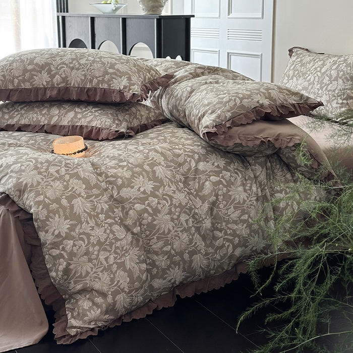 91家纺网 家纺一手货源 找家纺 三朵家纺 2025新款秋冬全棉纯棉加厚磨毛法式花边四件套 优雅花香