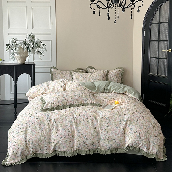 91家纺网 家纺一手货源 找家纺 三朵家纺 2025新款秋冬全棉纯棉加厚磨毛法式花边四件套 闲趣花开