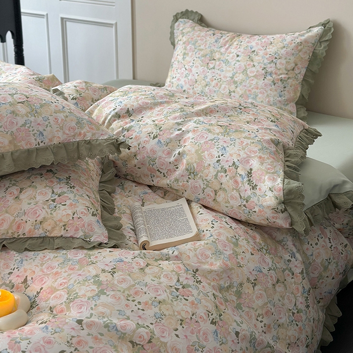 91家纺网 家纺一手货源 找家纺 三朵家纺 2025新款秋冬全棉纯棉加厚磨毛法式花边四件套 闲趣花开