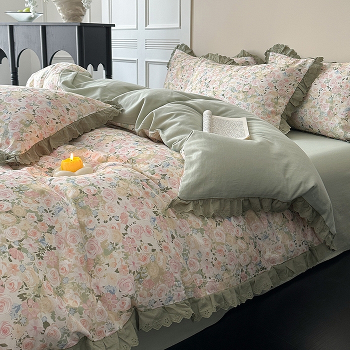 91家纺网 家纺一手货源 找家纺 三朵家纺 2025新款秋冬全棉纯棉加厚磨毛法式花边四件套 闲趣花开