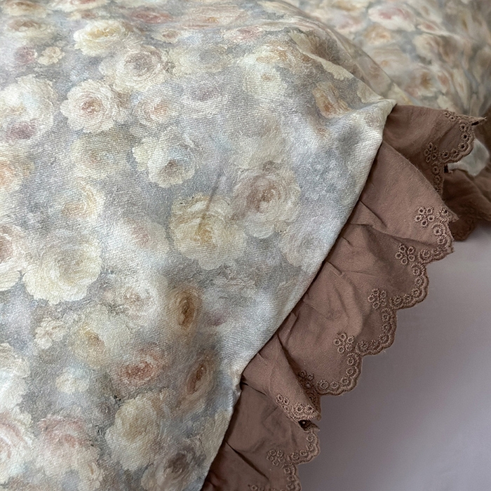 91家纺网 家纺一手货源 找家纺 三朵家纺 2025新款秋冬全棉纯棉加厚磨毛法式花边四件套 晚风告白