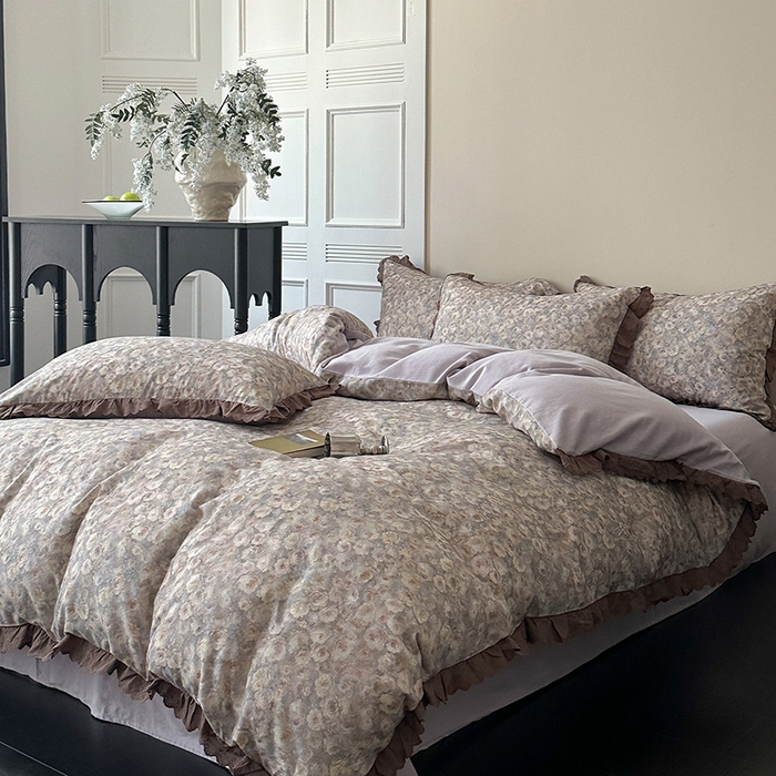 91家纺网 家纺一手货源 找家纺 三朵家纺 2025新款秋冬全棉纯棉加厚磨毛法式花边四件套 晚风告白