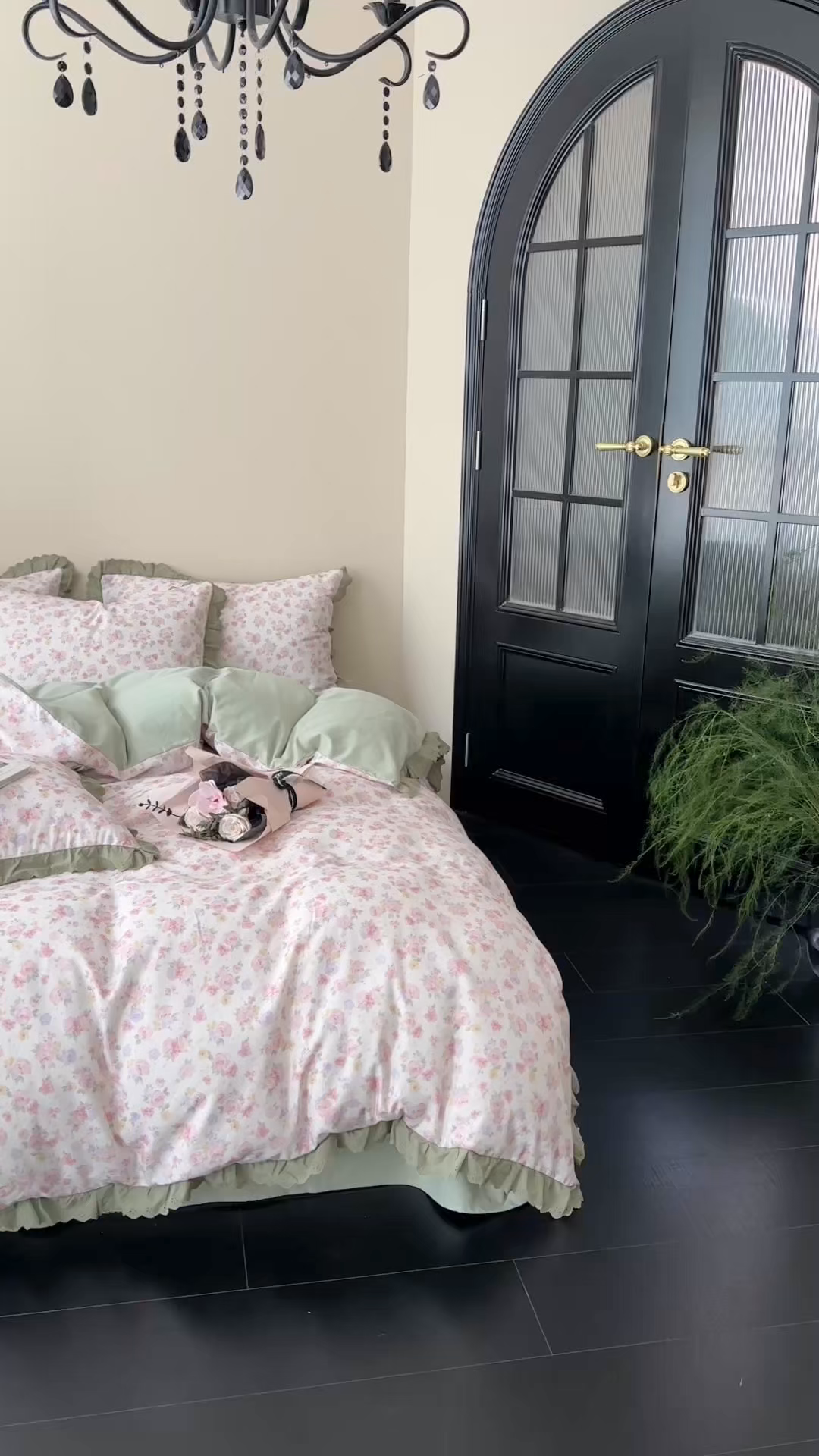 91家纺网 家纺一手货源 找家纺 三朵家纺 2025新款秋冬全棉纯棉加厚磨毛法式花边四件套 秋之寄语