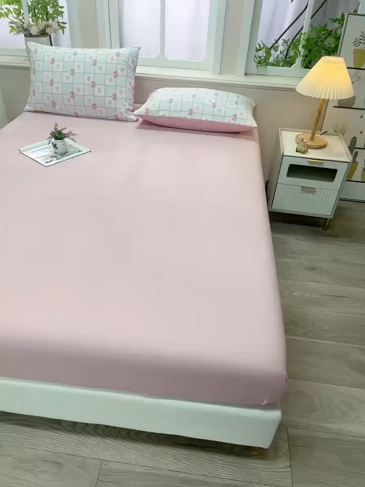 91家纺网 家纺一手货源 找家纺 梦莱家纺 2025新款水洗棉印花单品床笠 粉蓝甜心