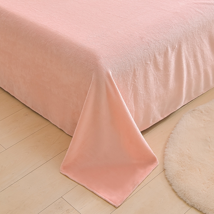 91家纺网 家纺一手货源 找家纺 鑫喜莱家纺 2025新款加厚牛奶绒卡通印花四件套 波点熊猫