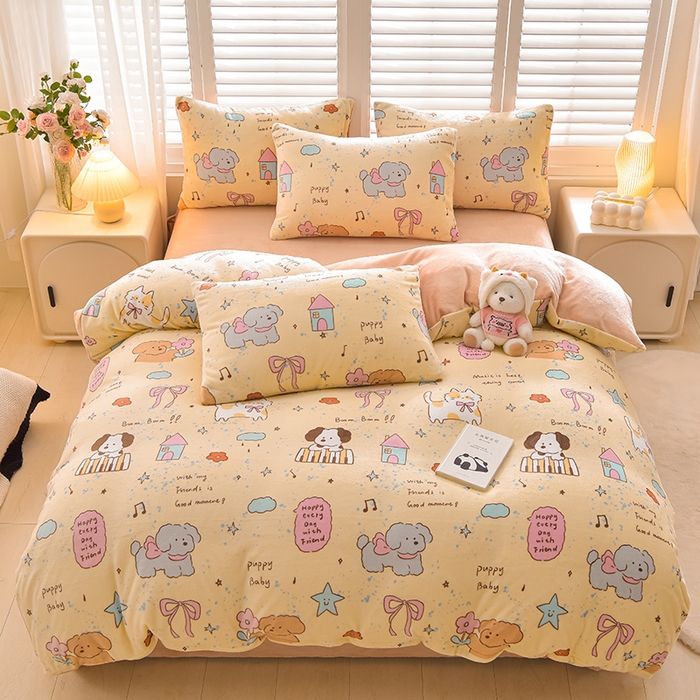 91家纺网 家纺一手货源 找家纺 鑫喜莱家纺 2025新款加厚牛奶绒卡通印花四件套 宠物日记