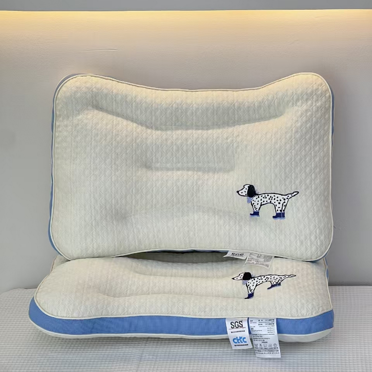 91家纺网 家纺一手货源 找家纺 （总）永乐枕芯 2025新款儿童枕卡通针织小狗枕芯护颈枕学生枕枕头枕芯