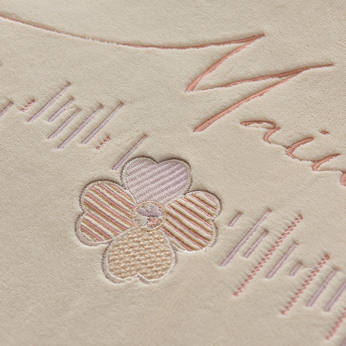 91家纺网 家纺一手货源 找家纺 鑫喜莱家纺 2025新款刺绣双层花边牛奶绒四件套（注意控价 标准尺寸156元，实际售价不得低于控价的价格) 清雅-奶白