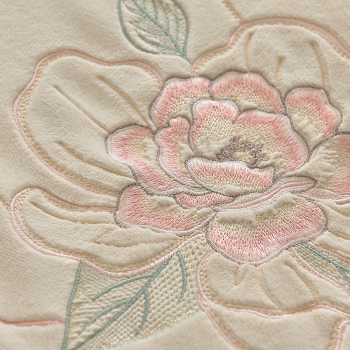 91家纺网 家纺一手货源 找家纺 （总）鑫喜莱家纺 2025新款刺绣双层花边牛奶绒四件套（注意控价 标准尺寸156元，实际售价不得低于控价的价格)