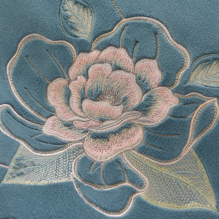 91家纺网 家纺一手货源 找家纺 鑫喜莱家纺 2025新款刺绣双层花边牛奶绒四件套（注意控价 标准尺寸156元，实际售价不得低于控价的价格) 花韵-宾利蓝