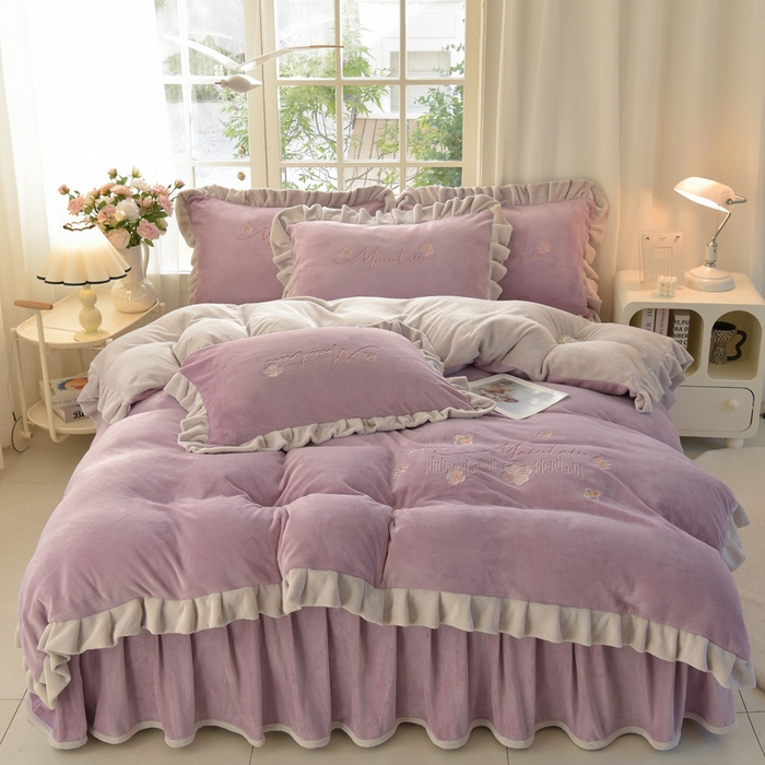 91家纺网 家纺一手货源 找家纺 鑫喜莱家纺 2025新款刺绣双层花边牛奶绒四件套（注意控价 标准尺寸156元，实际售价不得低于控价的价格) 清雅-丁香紫