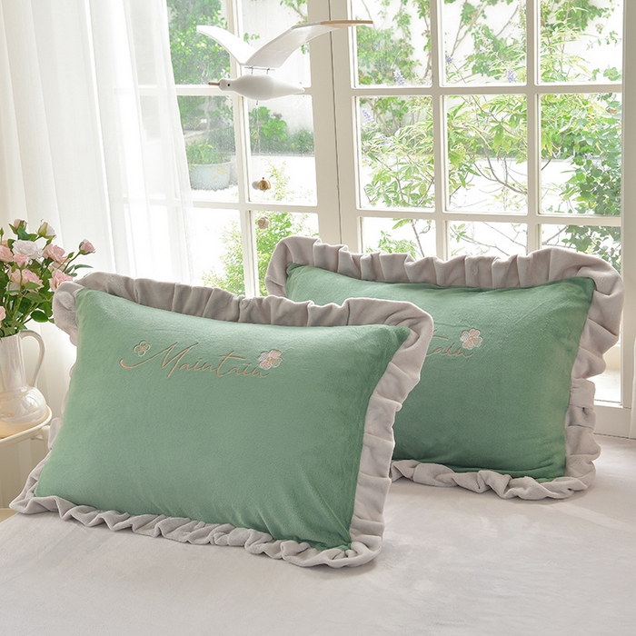 91家纺网 家纺一手货源 找家纺 鑫喜莱家纺 2025新款刺绣双层花边牛奶绒四件套（注意控价 标准尺寸156元，实际售价不得低于控价的价格) 清雅-云母绿