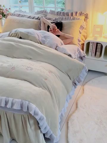 91家纺网 家纺一手货源 找家纺 鑫喜莱家纺 2025新款刺绣双层花边牛奶绒四件套（注意控价 标准尺寸156元，实际售价不得低于控价的价格) 清雅-浅米灰