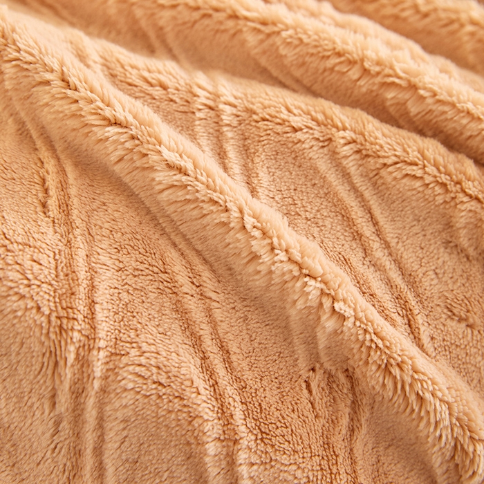 91家纺网 家纺一手货源 找家纺 卡初家居（原微来） 2025新款A类亲肤舒适秋冬波纹系列全消光雕花牛奶绒四件套（提供买家秀） 波纹-米咖