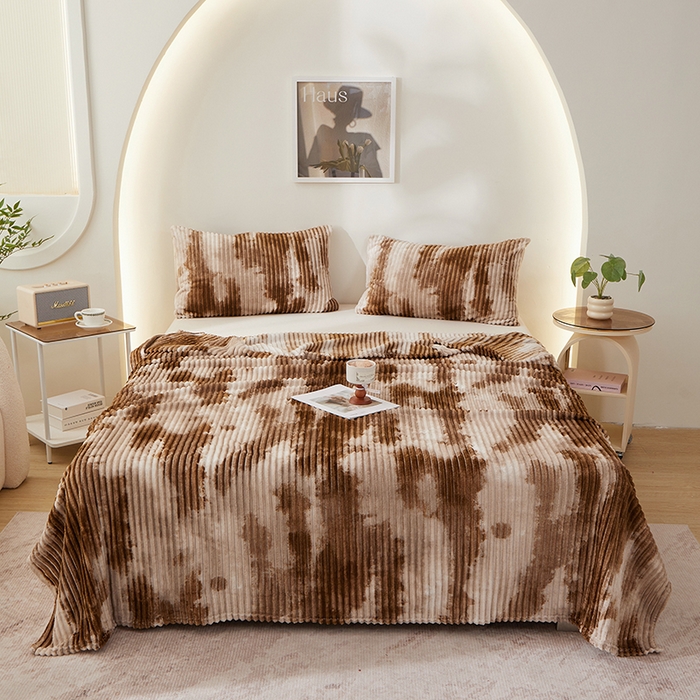 91家纺网 家纺一手货源 找家纺 楼兰公主 2025新款跨境外贸扎染兔毛抽条保暖加厚盖毯毛毯毯子-印花系列 咖啡