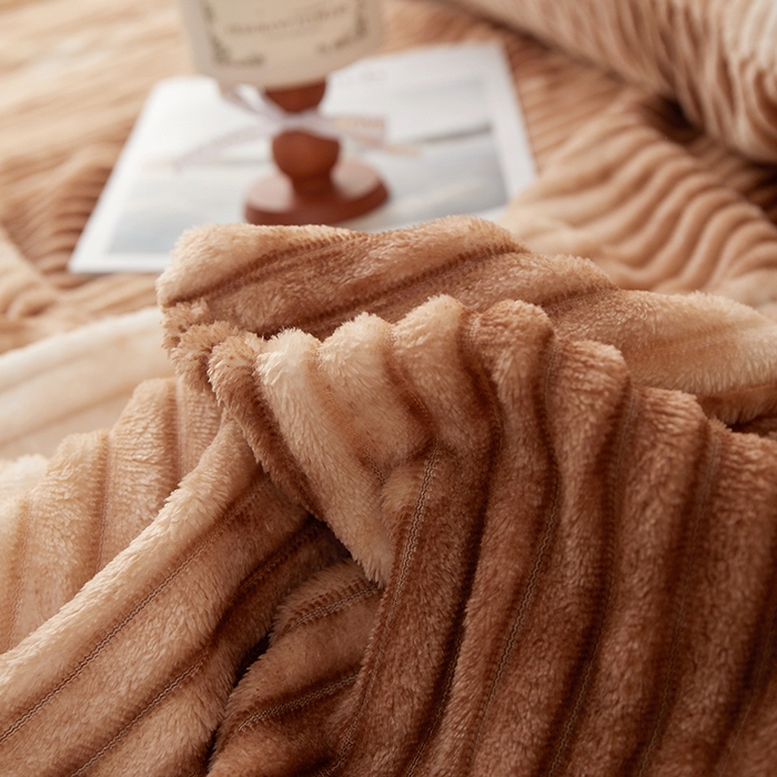 91家纺网 家纺一手货源 找家纺 楼兰公主 2025新款跨境外贸扎染兔毛抽条保暖加厚盖毯毛毯毯子-印花系列 焦糖