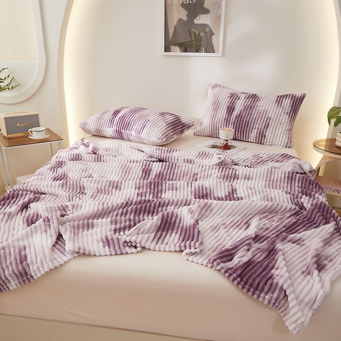 91家纺网 家纺一手货源 找家纺 楼兰公主 2025新款跨境外贸扎染兔毛抽条保暖加厚盖毯毛毯毯子-印花系列 雾紫